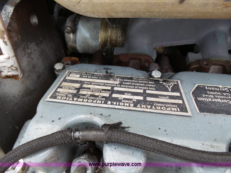 image for item L1585 2001 Bobcat 864T skid steer