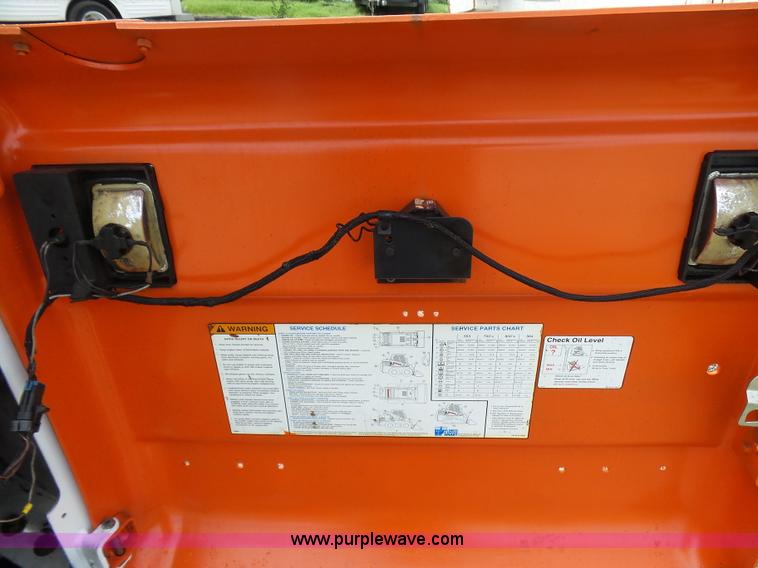 image for item L1585 2001 Bobcat 864T skid steer