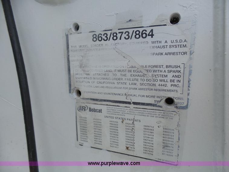 image for item L1585 2001 Bobcat 864T skid steer