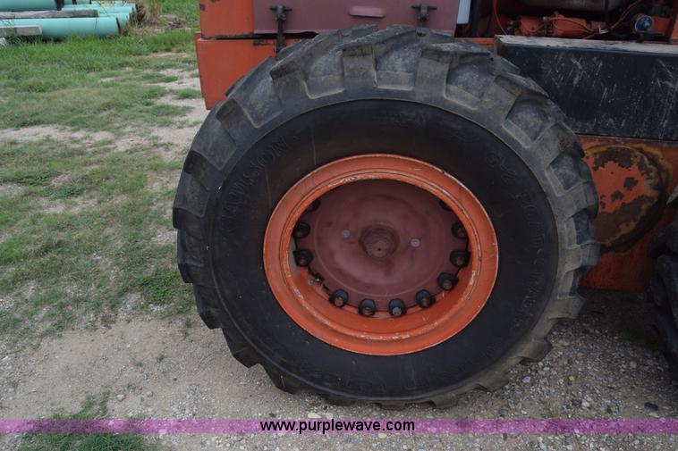 image for item L2582 1984 Champion 710A motor grader