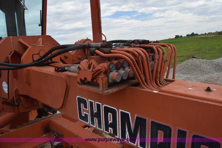 image for item L2582 1984 Champion 710A motor grader