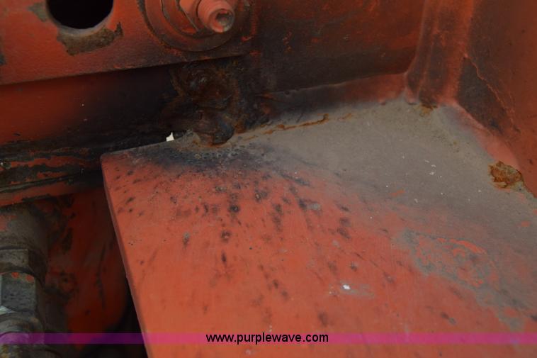 image for item L2582 1984 Champion 710A motor grader