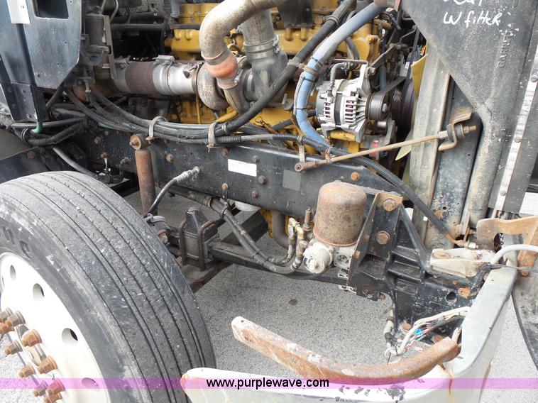 image for item L3516 1994 Kenworth T600 roll-off truck