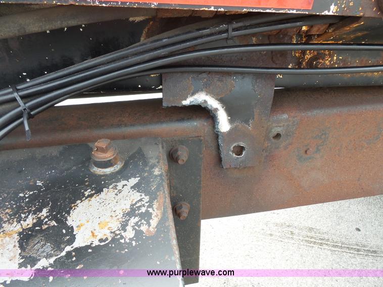 image for item L3516 1994 Kenworth T600 roll-off truck