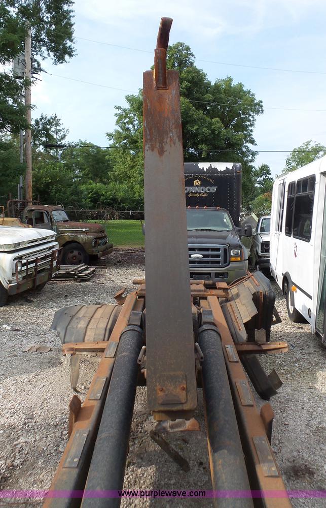 image for item L3517 SwapLoader SL-405 hook body truck bed