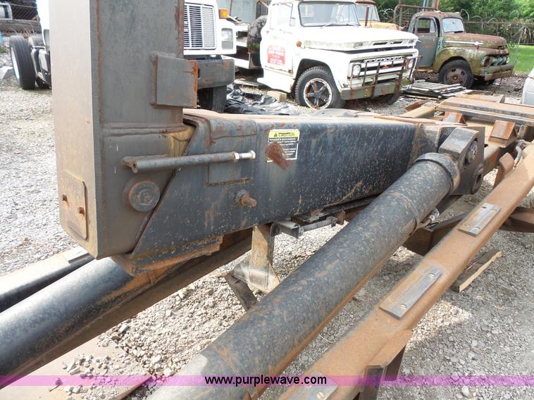 image for item L3517 SwapLoader SL-405 hook body truck bed