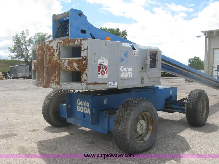 image for item L3842 1998 Genie S-80 boom lift