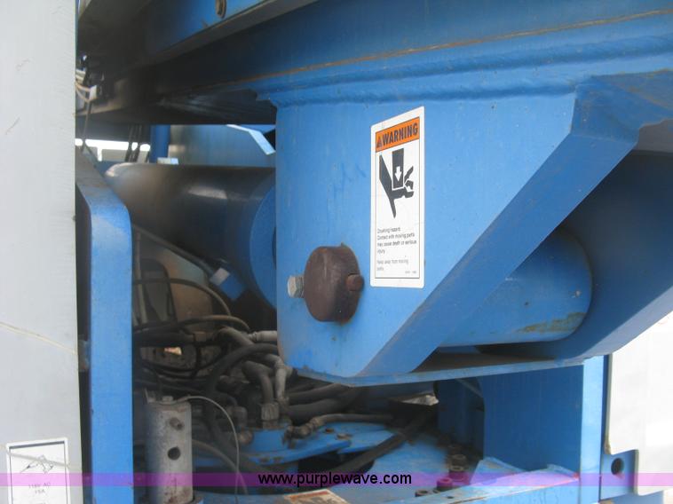 image for item L3842 1998 Genie S-80 boom lift