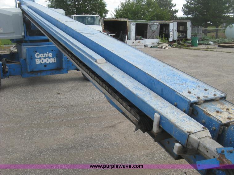 image for item L3842 1998 Genie S-80 boom lift
