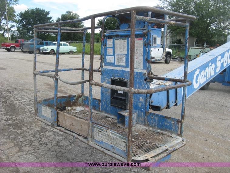 image for item L3842 1998 Genie S-80 boom lift