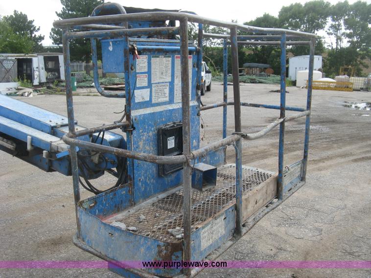 image for item L3842 1998 Genie S-80 boom lift