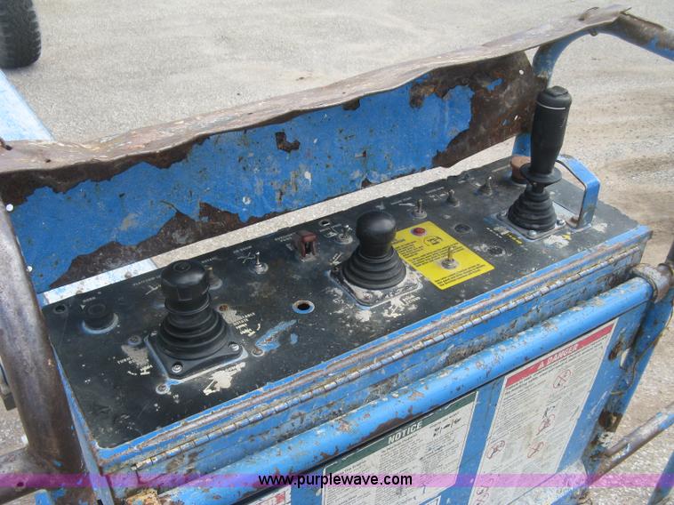 image for item L3842 1998 Genie S-80 boom lift