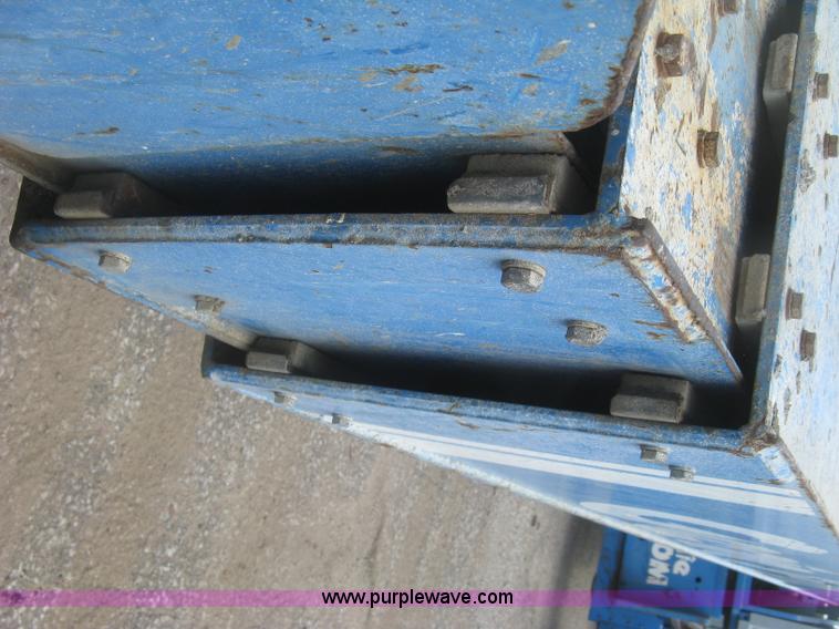 image for item L3842 1998 Genie S-80 boom lift