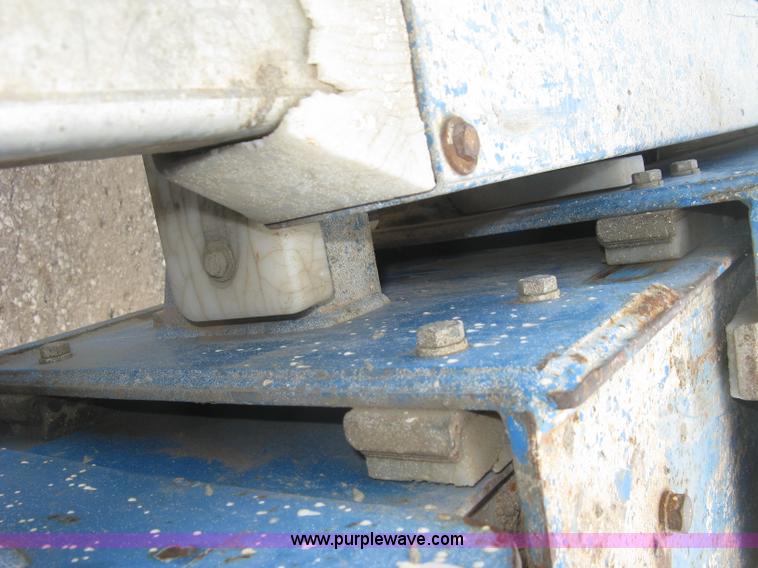 image for item L3842 1998 Genie S-80 boom lift