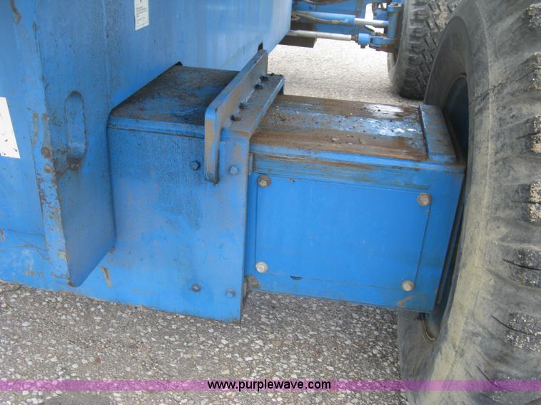 image for item L3842 1998 Genie S-80 boom lift