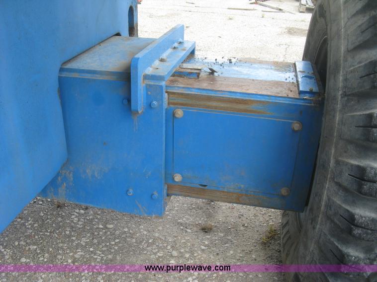 image for item L3842 1998 Genie S-80 boom lift