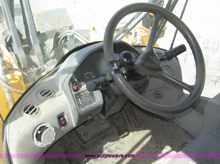 image for item L3859 2008 Volvo L110F wheel loader