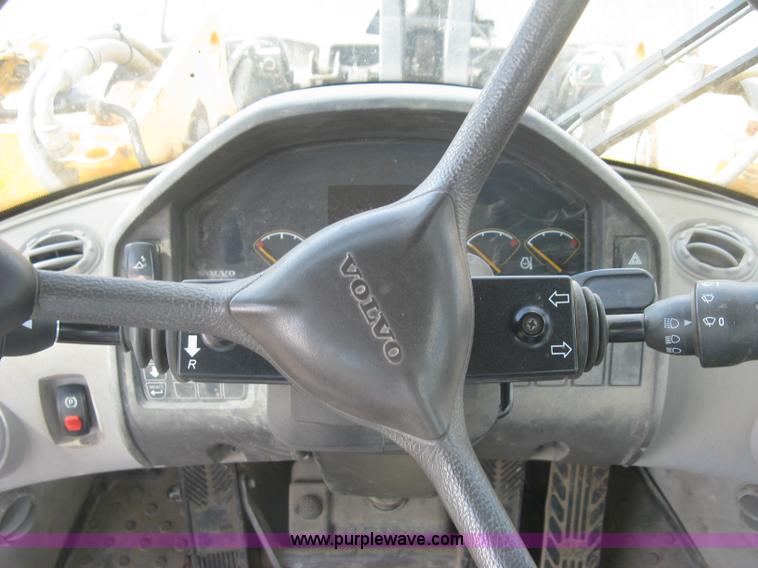 image for item L3859 2008 Volvo L110F wheel loader