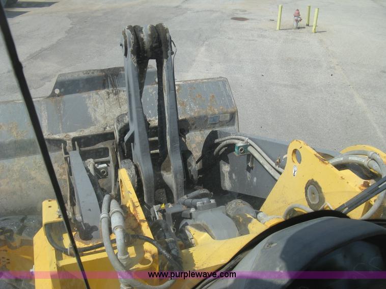 image for item L3859 2008 Volvo L110F wheel loader