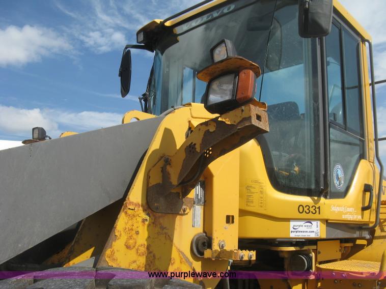 image for item L3859 2008 Volvo L110F wheel loader