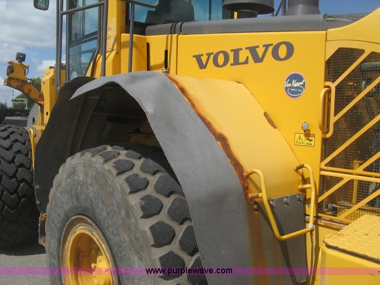 image for item L3859 2008 Volvo L110F wheel loader