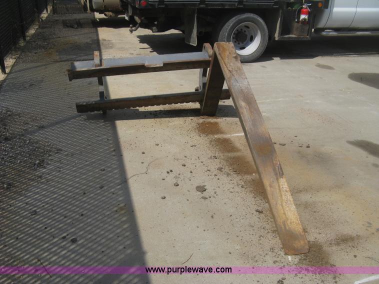 image for item L3859 2008 Volvo L110F wheel loader