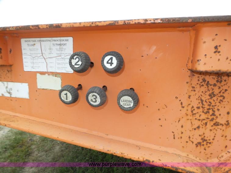 image for item L3999 1997 Trail King TK60HT-322 drop deck equipment trailer