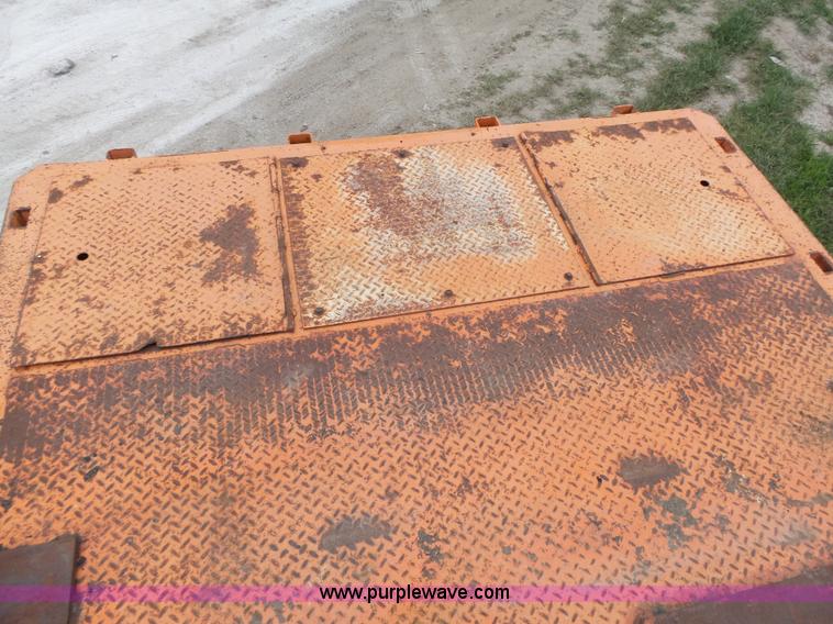 image for item L3999 1997 Trail King TK60HT-322 drop deck equipment trailer