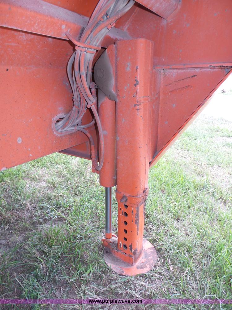 image for item L3999 1997 Trail King TK60HT-322 drop deck equipment trailer