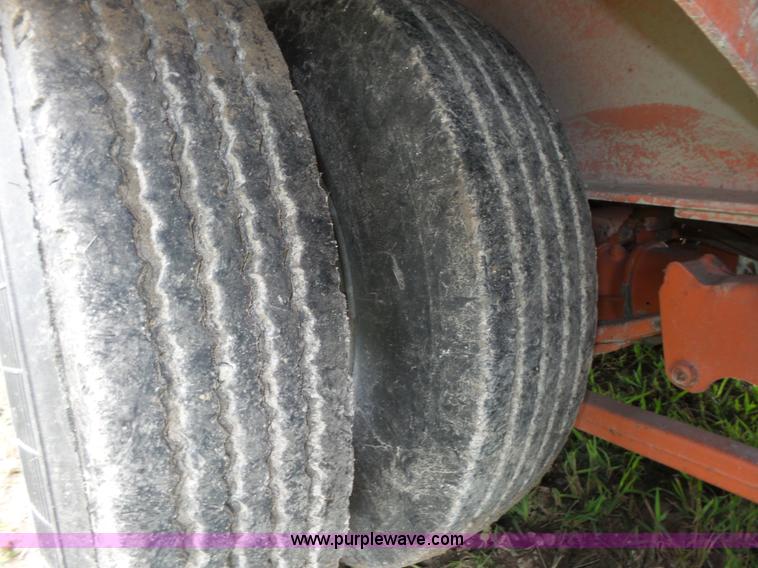 image for item L3999 1997 Trail King TK60HT-322 drop deck equipment trailer