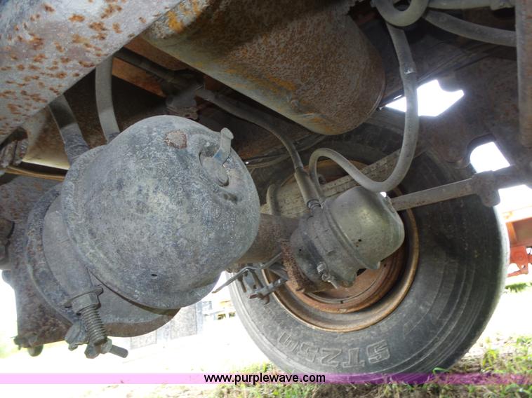 image for item L4000 1992 Timpte end dump pup trailer