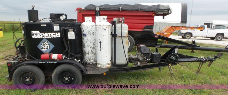 image for item L4001 2001 Crafco Poly Patch Applicator pot hole patcher