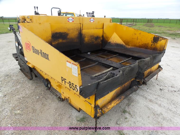 image for item L4002 Blaw Knox PF-855 paver