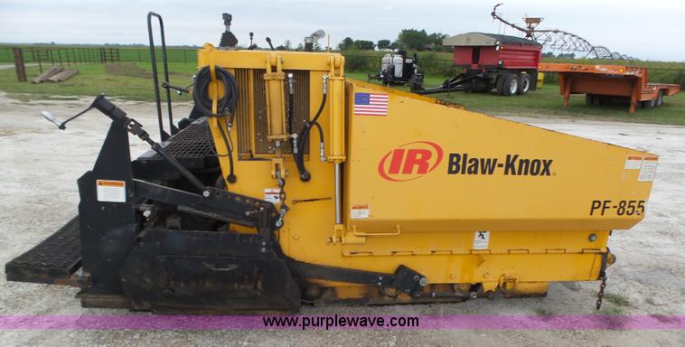 image for item L4002 Blaw Knox PF-855 paver