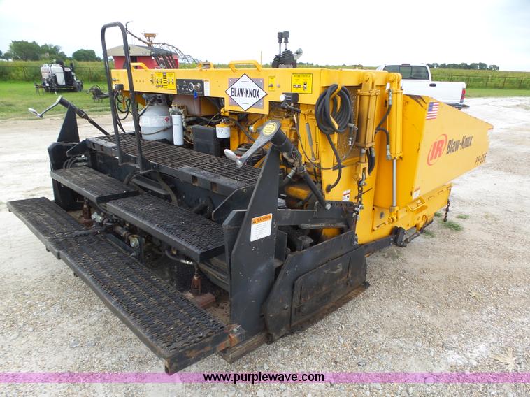 image for item L4002 Blaw Knox PF-855 paver