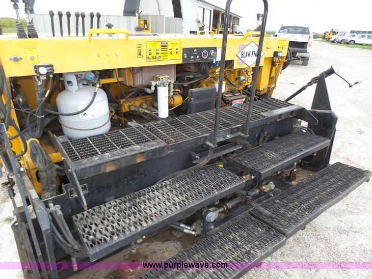 image for item L4002 Blaw Knox PF-855 paver
