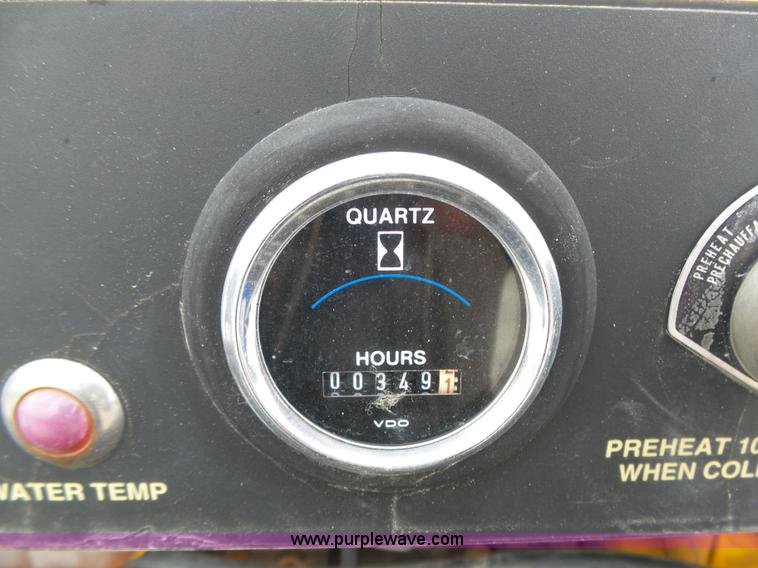 image for item L4002 Blaw Knox PF-855 paver