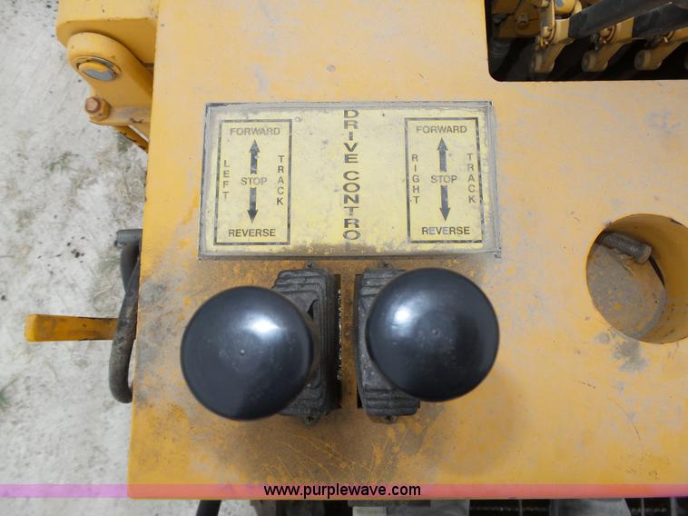 image for item L4002 Blaw Knox PF-855 paver