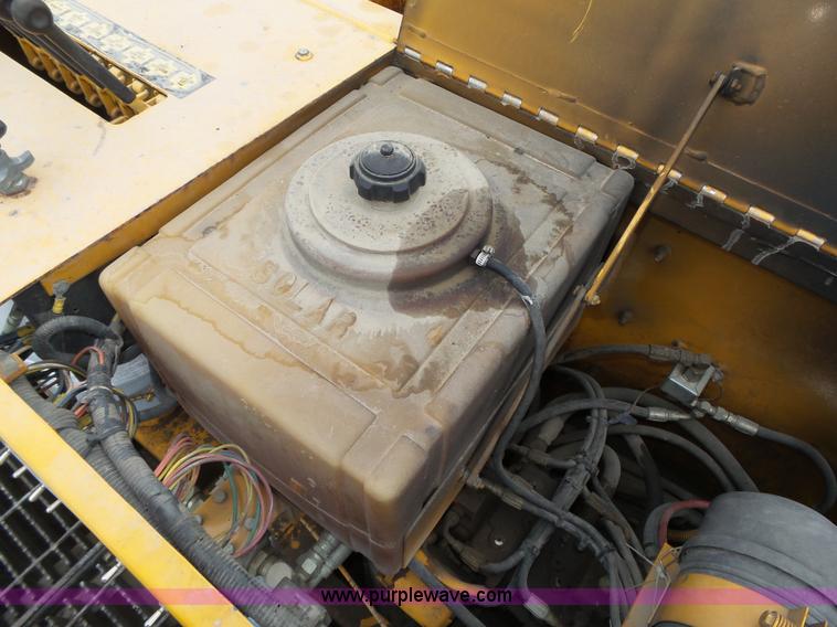 image for item L4002 Blaw Knox PF-855 paver