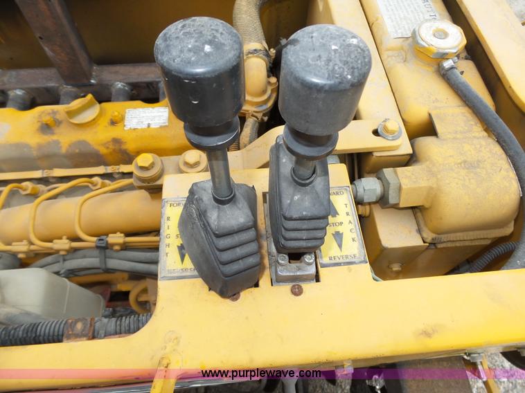 image for item L4002 Blaw Knox PF-855 paver