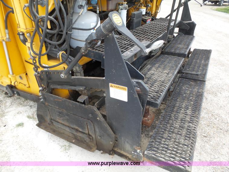 image for item L4002 Blaw Knox PF-855 paver