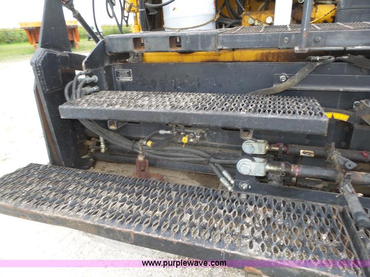 image for item L4002 Blaw Knox PF-855 paver