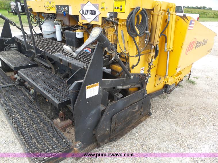 image for item L4002 Blaw Knox PF-855 paver