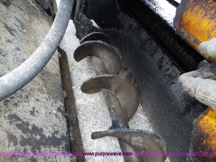 image for item L4002 Blaw Knox PF-855 paver