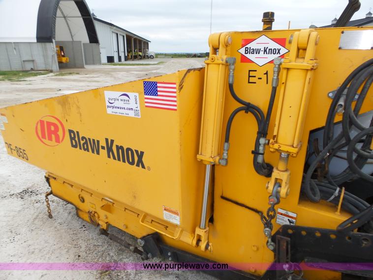 image for item L4002 Blaw Knox PF-855 paver