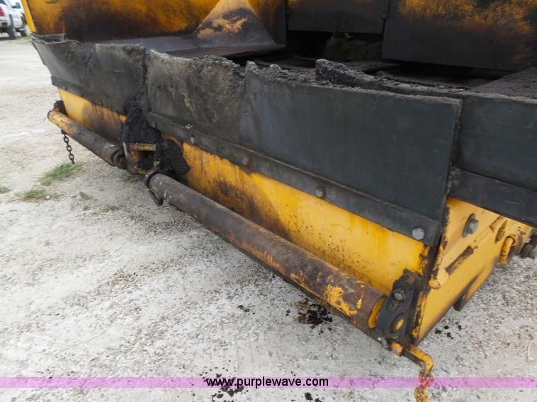 image for item L4002 Blaw Knox PF-855 paver