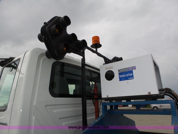 image for item L4004 2003 International DuraStar 4300 pothole patching truck