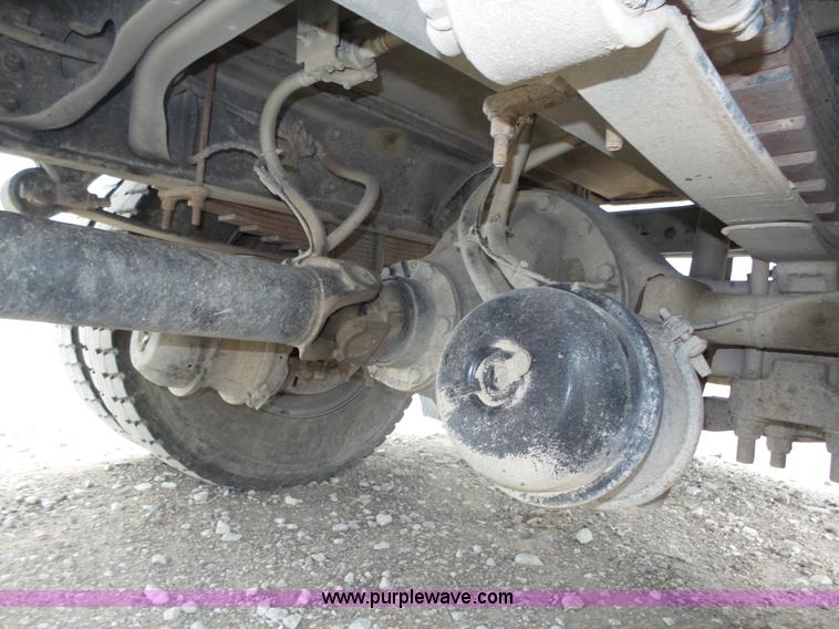 image for item L4004 2003 International DuraStar 4300 pothole patching truck