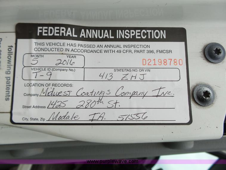 image for item L4004 2003 International DuraStar 4300 pothole patching truck