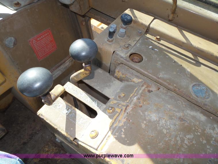 image for item L4018 1980 Caterpillar 955L track loader
